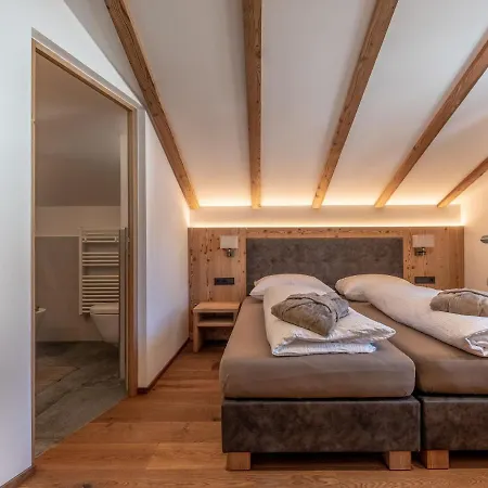 Luxury Chalet Plazola Chalet Dolomiti * Sëlva