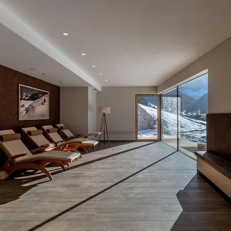 Luxury Chalet Plazola Chalet Dolomiti * Sëlva